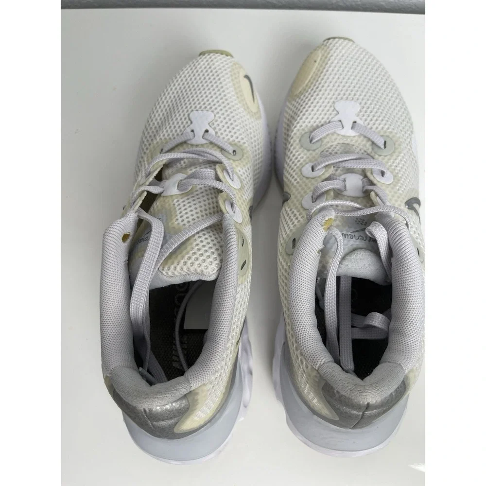 Nike Renew Run Women's Size 7.5 Shoes Pure Platinum/Metallic Silver CK6360 003‎